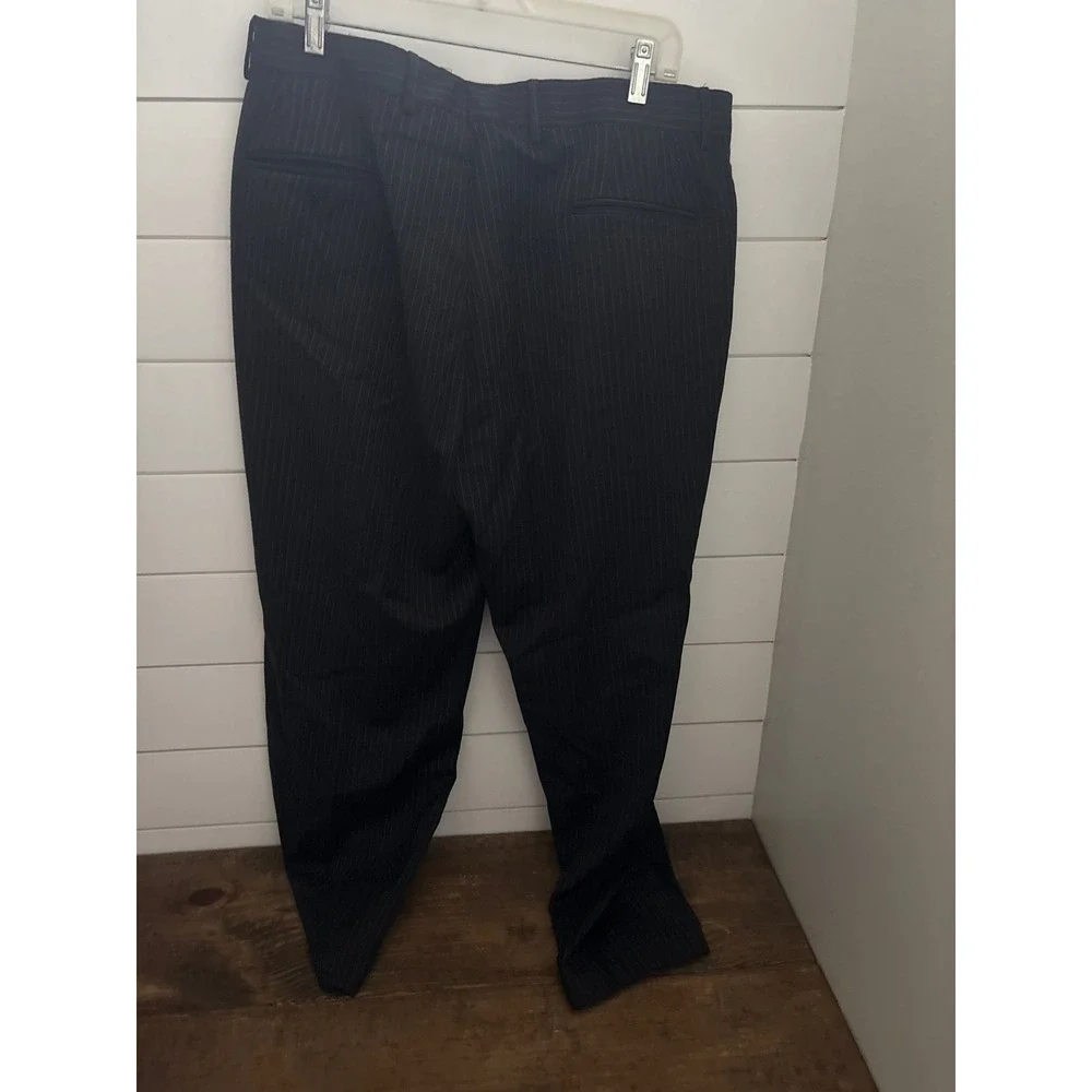 J. Ferrar Mens 2 Piece Suit 48R Black Pinstripe 100% Wool Blazer Trousers Set